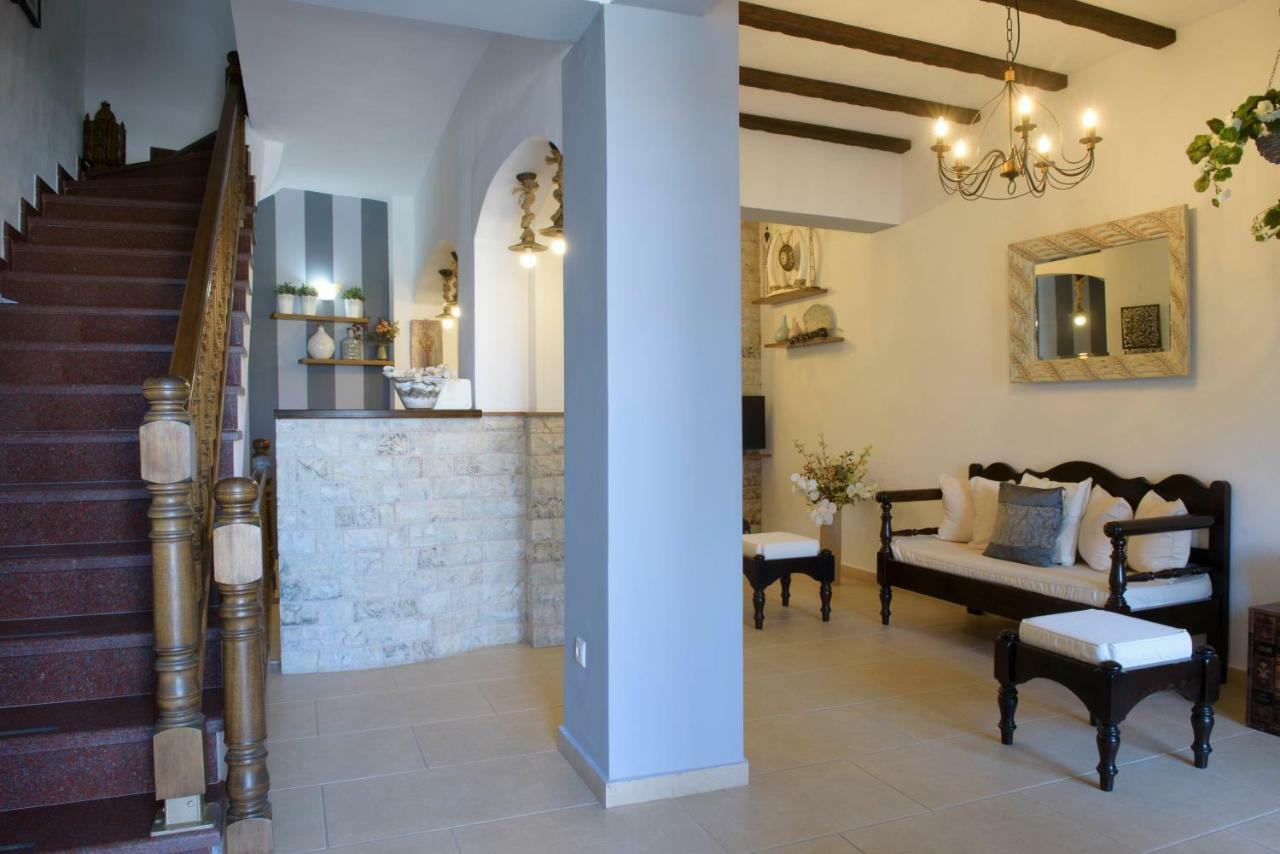 Apart Boutique Giorgos Ammouliani Interior photo